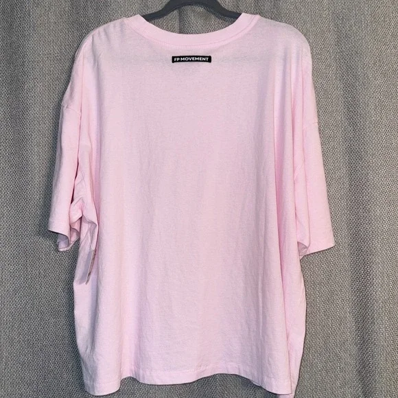 Free People Movement Tackle Tee Women's Size Medium Pink Oversized NWT Logo - Picture 3 of 9